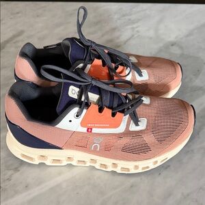On Women's Athletic Shoes - Coral and Navy